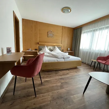 Apart Hotel Arno Ζόλντεν